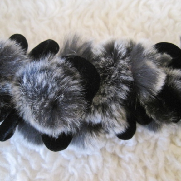 Rabbit Fur Scarf/Neck Warmer w/Bows - Picture 3 of 3